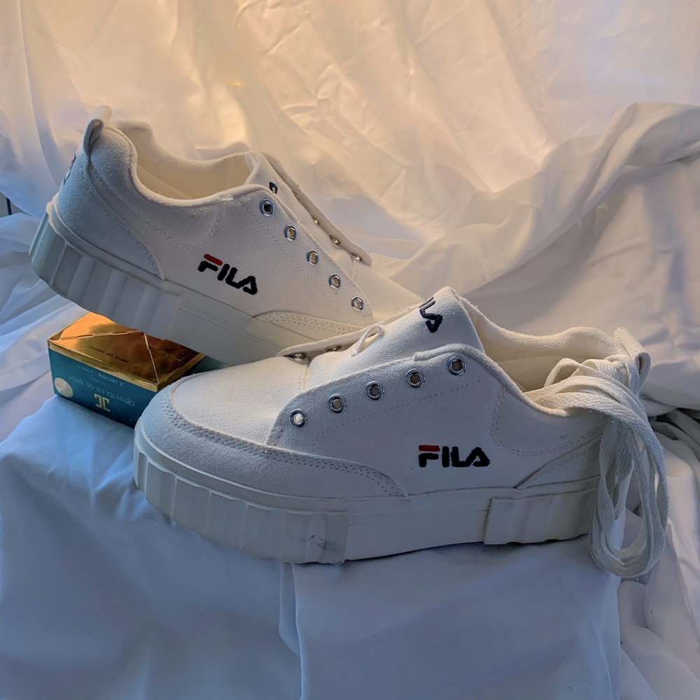 FILA Platform Sneaker